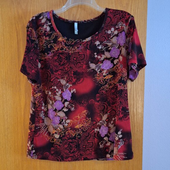 Woman's Short Sleeve Top - Picture 2 of 6